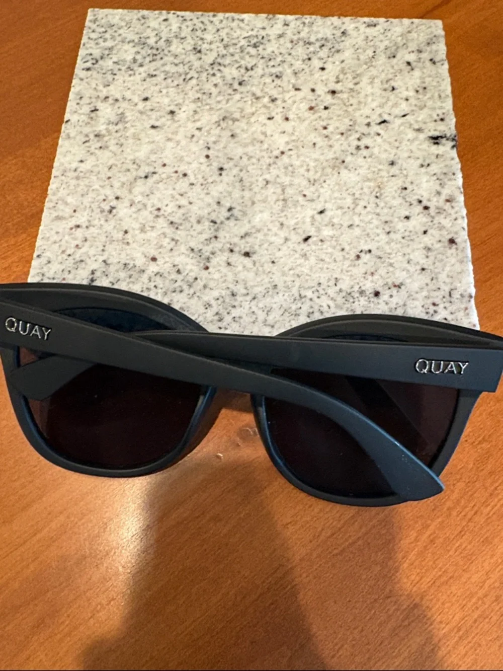 Quay it’s my way sunglasses - Picture 5 of 6